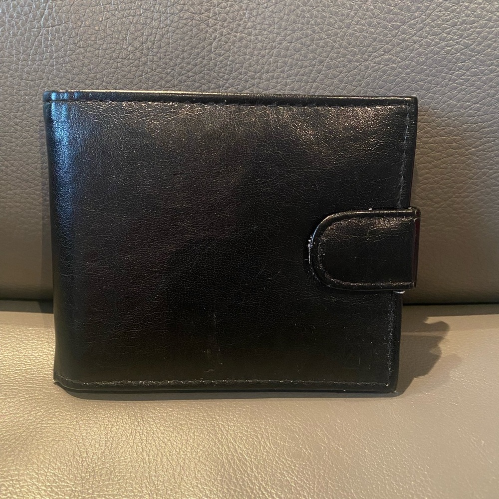 Wallet man